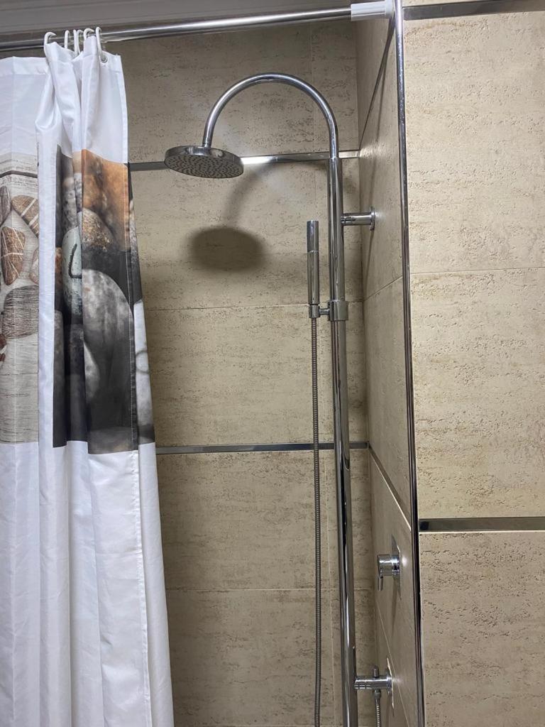 Ferrara Rooms Pacos de Ferreira Bagian luar foto